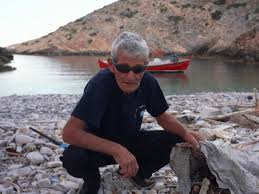 Planète (Europe) - Environnement: en Grèce, certains pêcheurs renoncent au poisson pour nettoyer la mer