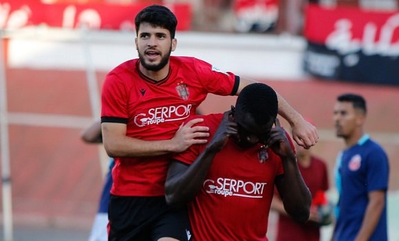الرابطة الأولى موبيليس: فوز إتحاد الجزائر أمام أولمبي الشلف (2-1)