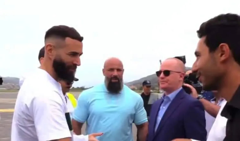 Benzema arrive à Béjaia