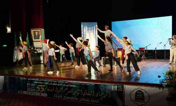 افتتاح الطبعة 55 للمهرجان الوطني لمسرح الهواة بمستغانم - الشعب أونلاين