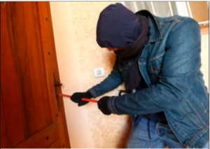 A peine sortis de prison, des cambrioleurs dévalisent une maison