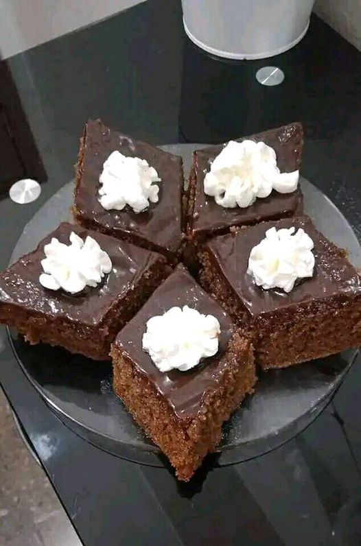 بسبوسة روووعة مسقية بعصير البرتقال