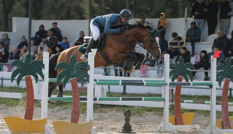 المسابقة الوطنية للقفز على الحواجز: تتويج الفارس عبد الرحمان بوختلة بالجائزة الكبرى