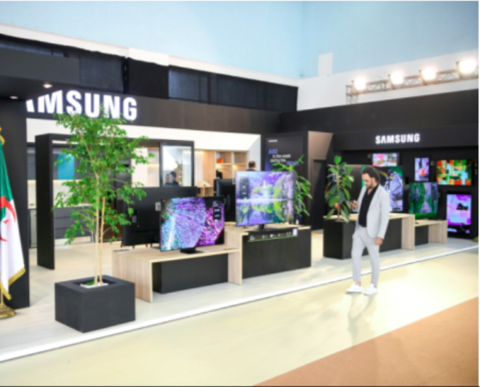 Samsung inaugure un showroom High-Tech et signe un partenariat avec Société Générale