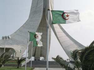 اتفاقية اقتصادية ودورة تكوينية في سكيكدة اليوم - الشعب أونلاين