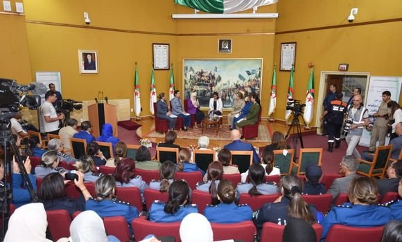 دور المرأة في إستتباب الأمن والإستقرار محور ملتقى إعلامي بالجزائر العاصمة
