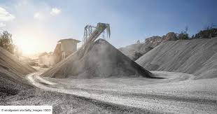 Planète - Des oasis de biodiversité menacées par l'extraction minière du lithium, du cobalt ou du calcaire