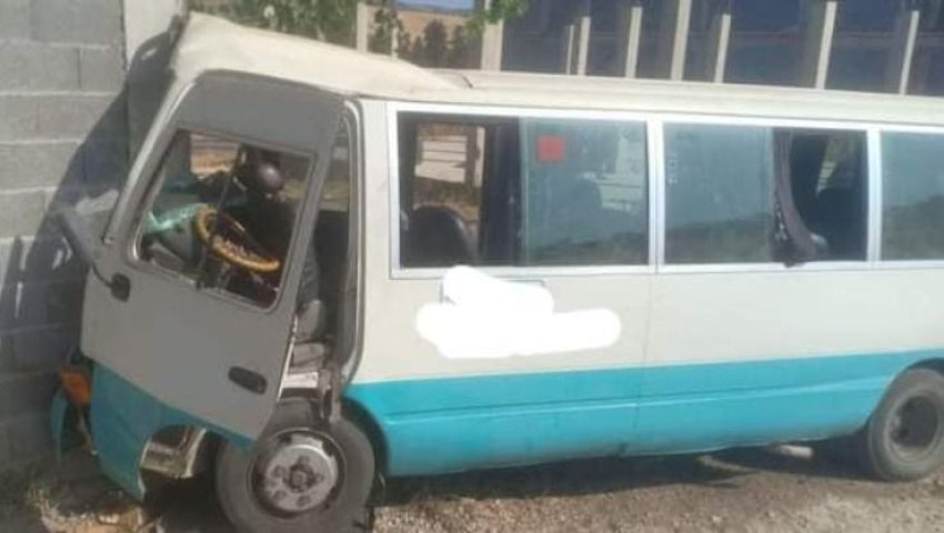 Emdjez Edchich (Skikda) -  22 blessés suite au dérapage d'un bus de transport de voyageurs