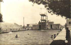 Algérie (Relizane)  -  La piscine municipale dans un état déplorable