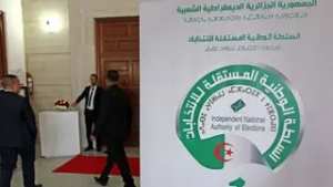 حساني شريف من معسكر ..... الانتخابات الرئاسية المقبلة مفصلية وحاسمة