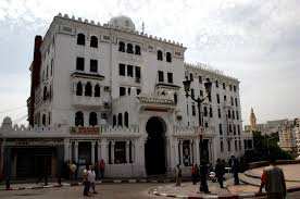 Algérie (Constantine) -  Signature du contrat de transfert de la propriété de l'hôtel Cirta à la SIH