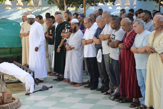 وفاة أسطورة الملاكمة الجزائرية مصطفى موسى......جثمان المرحوم ووري الثرى بمقبرة عين البيضاء