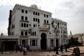 Algérie (Constantine) -  Signature du contrat de transfert de la propriété de l'hôtel Cirta à la SIH