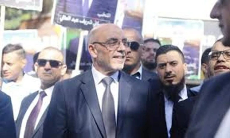 المترشح حساني شريف من تيارت: 