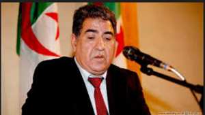 بن بعيبش  من سكيكدة  :  برنامج المترشح الحر عبد المجيد تبون  الأفضل للحفاظ على  استقرار البلاد