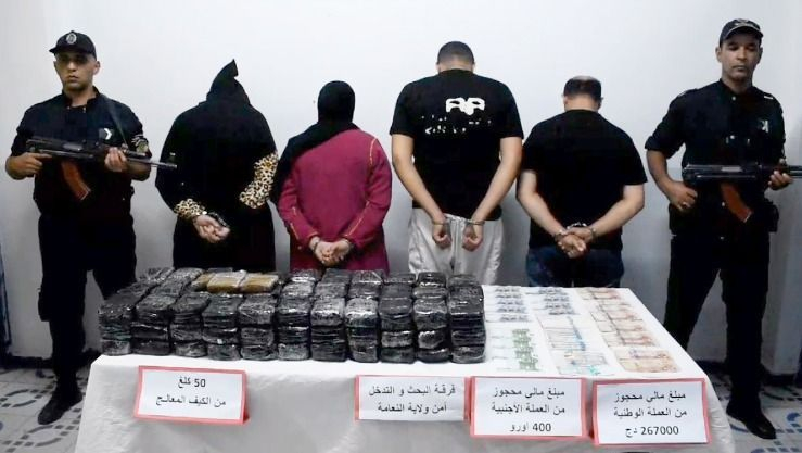 كانت قادمة من المغرب.. ضبط 50 كلغ من الكيف المعالج بالنعامة