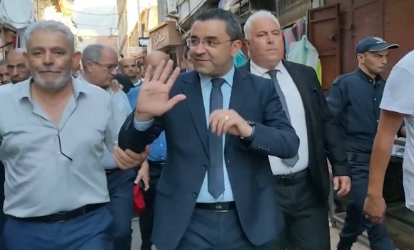 رئاسيات: المترشح يوسف أوشيش يؤكد من البليدة أن ملف التشغيل يعد 