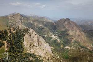 Le mont Azrou n thour est le lieu traditionnel de trois pèlerinages d'été (trois week-ends d'août)