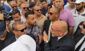 Hassani Cherif s'engage depuis Batna à préserver la patrie et à réaliser le développement