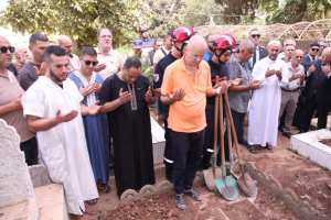 جثمان المجاهد طه العامري يوارى الثرى بمقبرة سيدي امحمد بالعاصمة - الشعب أونلاين