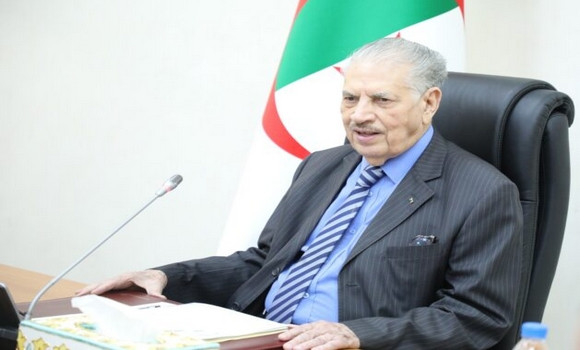 Jeux paralympiques 2024 : le président du Conseil de la nation félicite le médaillé d'or Skander Athmani   