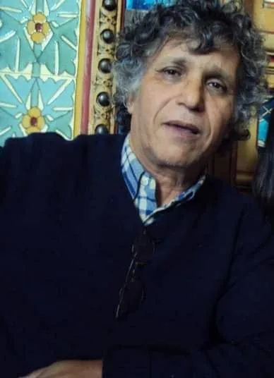 وهران: وفاة أب الكيمياء وبائع سيارته لحماية اختراعه