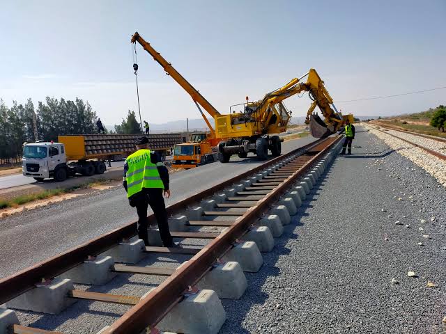 انتهاء أشغال ربط منجم الفوسفاط بتبسة بخط السكة الحديدية - الشعب أونلاين