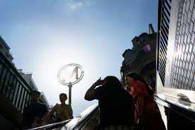 Planète (France/Europe) - Comment Paris se prépare à un futur mortellement chaud