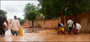 Six familles sauvées à Béchar et un mort à Tamanrasset