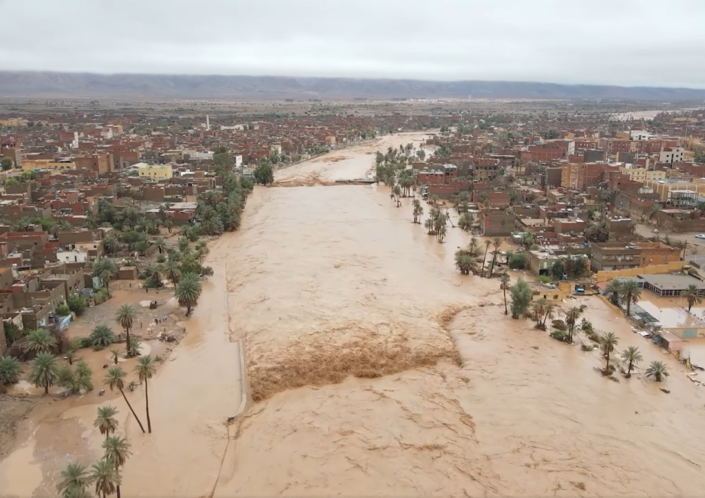 إحصاء العائلات المتضررة من فيضانات بشار - الشعب أونلاين