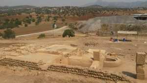 MLAKOU ANTIQUE PETRA