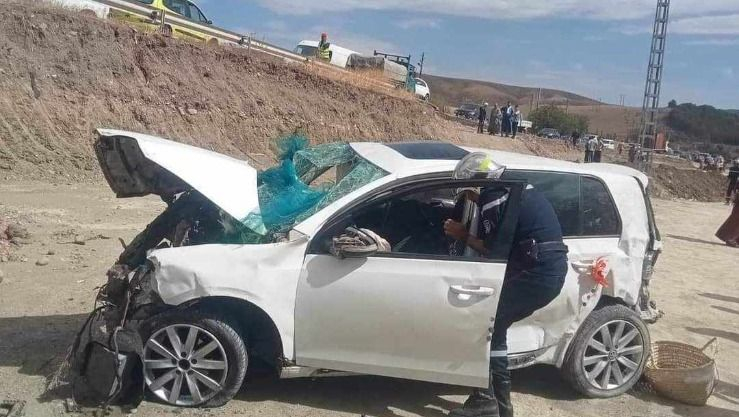 حادث مرور ينهي حياة عروس في يوم زفافها بالبويرة