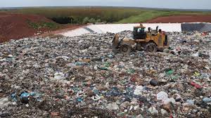 Planète (France/Europe) - Environnement/Pourquoi tant de déchets sont-ils encore enfouis ? On vous répond