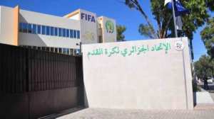 Deux clubs endettés privés de licences