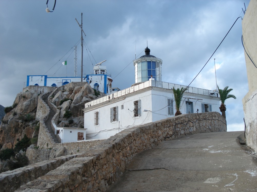 Béjaïa : Le grand phare du Cap carbon
