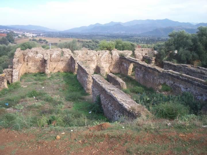 El Kseur : TIKLAT (ANTIQUE TUBUSUPTU)