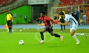 Coupe de la CAF: l'USMA bat le Stade Tunisien (2-0) et se qualifie en phase de poules