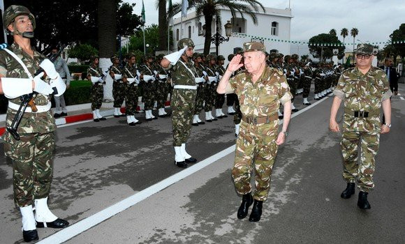 Le Général d'Armée Saïd Chanegriha en visite de travail à la 1e Région militaire à Blida
