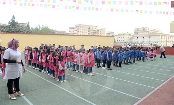 Rentrée scolaire 2024-2025 : près de 12 millions d'élèves rejoignent aujourd'hui les bancs de l'école