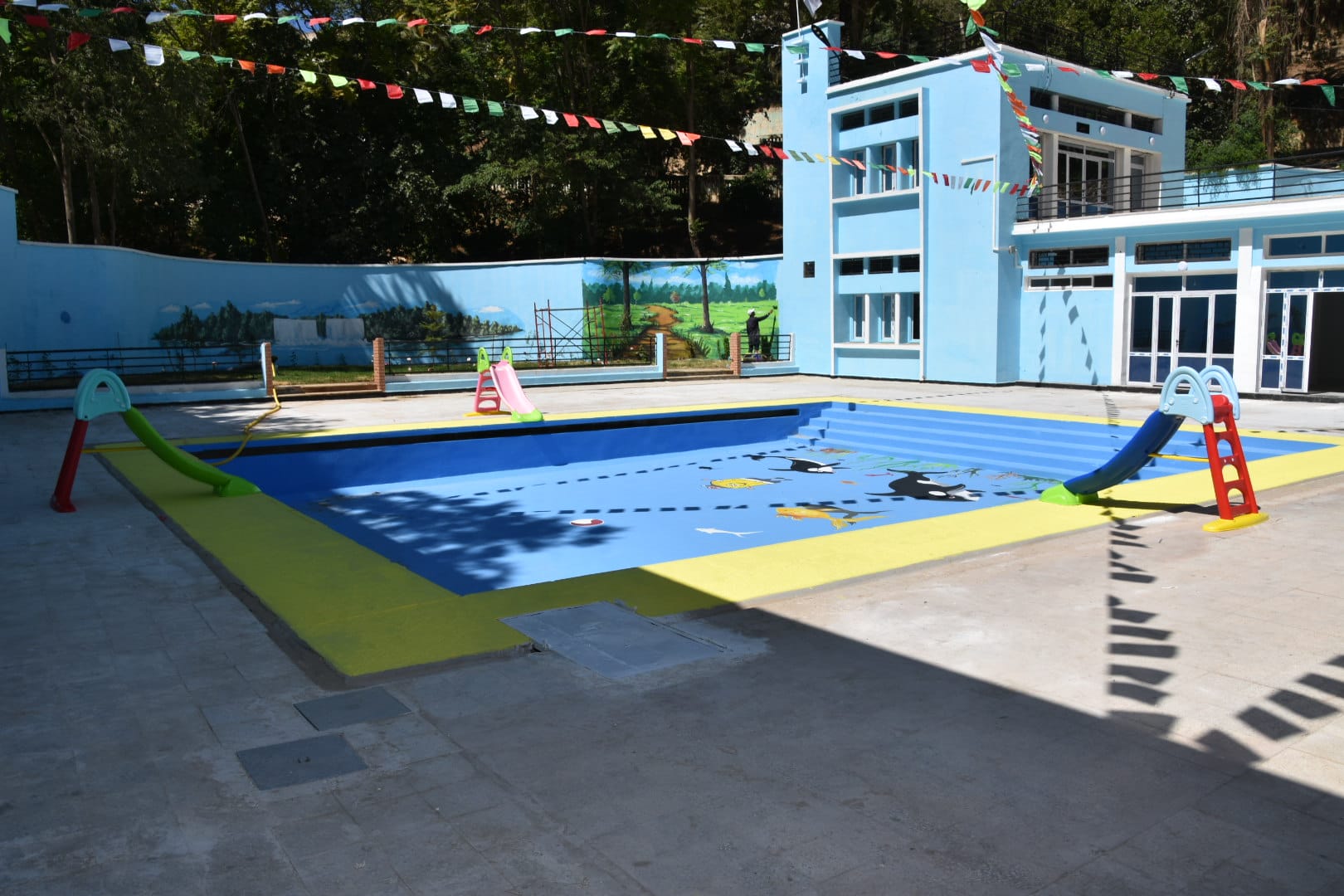 Algérie (Mascara) - Piscine municipale: Le wali émet des réserves sur les travaux