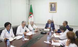 Production pharmaceutique: M. Aoun instruit de faciliter l'enregistrement des médicaments via la plateforme numérique