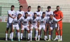 جمعية وهران تسرح اللاعب كيوة لعدم تأهيله وتنتظر ناصري ....براهيمي يكافئ اللاعبين بمنحة مغرية