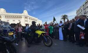 Didouche donne le coup d'envoi de l'expédition touristique  Itinéraire des Hauts-Plateaux  de l'explorateur qatari Khaled Al Jaber