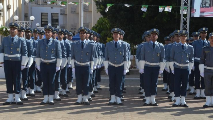 اللواء بخوش يشرف على تخرج الدفعة المشتركة لأعوان الرقابة لمدرستي الجمارك لوهران وأولاد ميمون