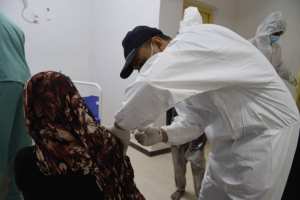 فرقة طبية من وهران بإن قزام للتكفل بحالات الملاريا والدفتيريا - الشعب أونلاين