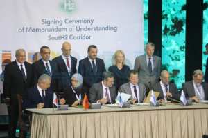 وهران: إمضاء  مذكرة تفاهم بين سوناطراك وسونلغاز و أربع مؤسسات أوروبية حول الهيدروجين الأخضر