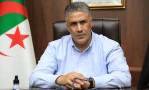 Effondrement d'un immeuble à Béchar: le ministre de l'Habitat tient une réunion d'urgence