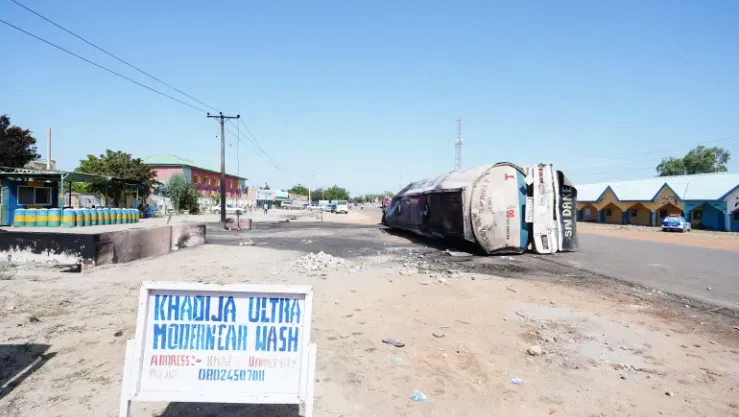 147 قتيلا في انفجار صهريج وقود شمال نيجيريا