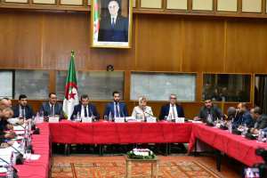 Arkab dévoile les indicateurs et défis du secteur de l'énergie