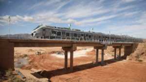 إعادة تأهيل جسر السكة الحديدية بين بشار ووهران